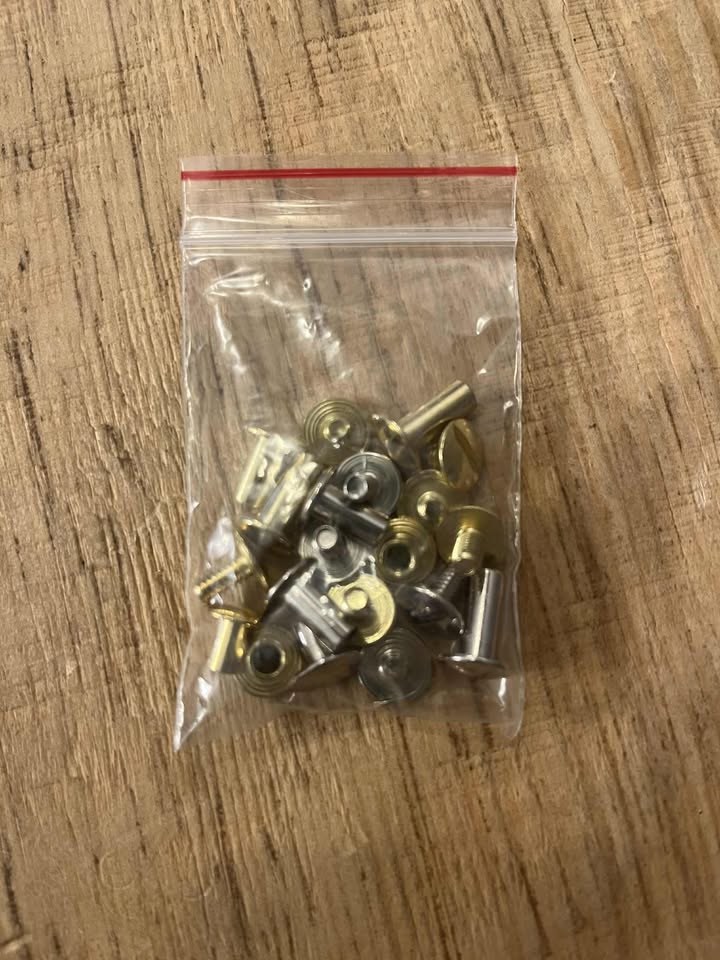 Vis 2 Couleurs Assortis 519739