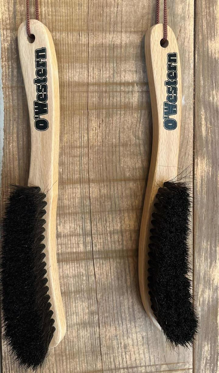Brosse Chapeau Noir